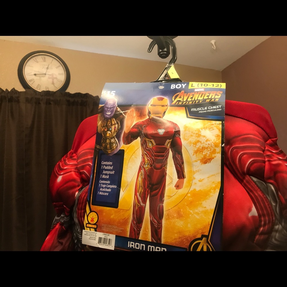 Costume for sale brand new for boys